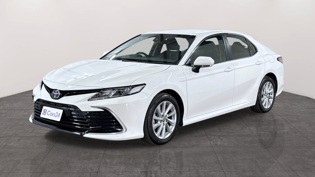 2024 Toyota Camry Ascent, Automatic, 50638 km, Left Front Diagonal (45- Degree) View