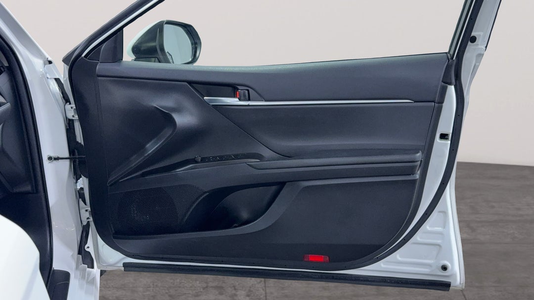 2023 Toyota Camry Ascent, Automatic, 51492 km, Speaker View