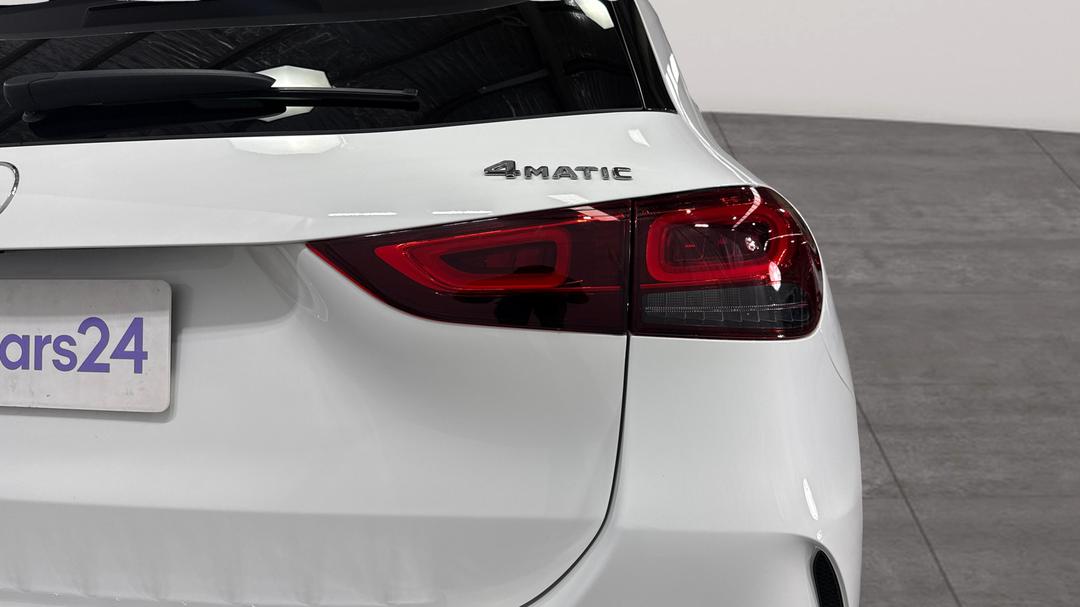 2021 Mercedes-benz GLA 250 4matic, Automatic, 16149 km, Badge (Boot Right Side)