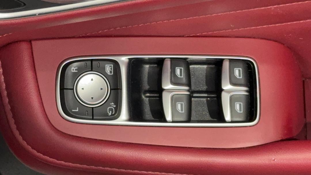 2020 MG HS Essence Anfield Edition, Automatic, 94135 km, Drivers Side Door Panel Controls