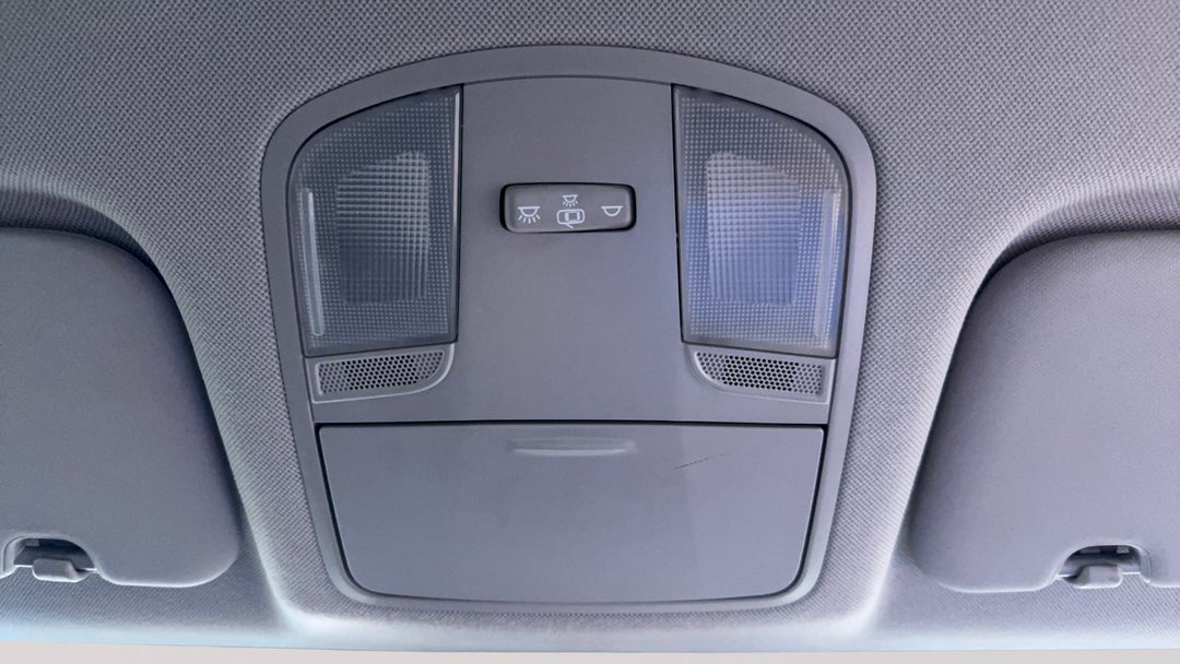 On-Roof Controls/Sunglass holder