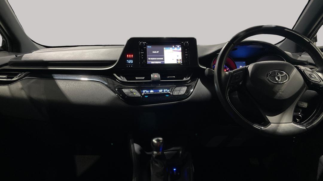 2018 Toyota C-HR (2WD), Automatic, 82458 km, Dashboard View