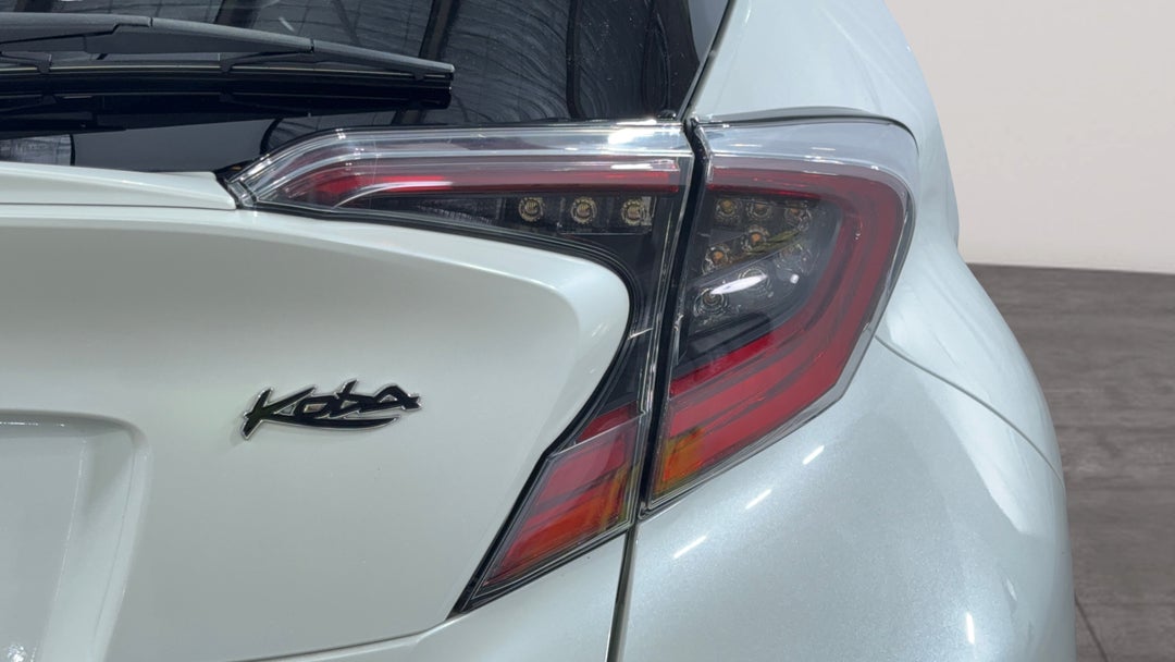 Badge (Boot Right Side)