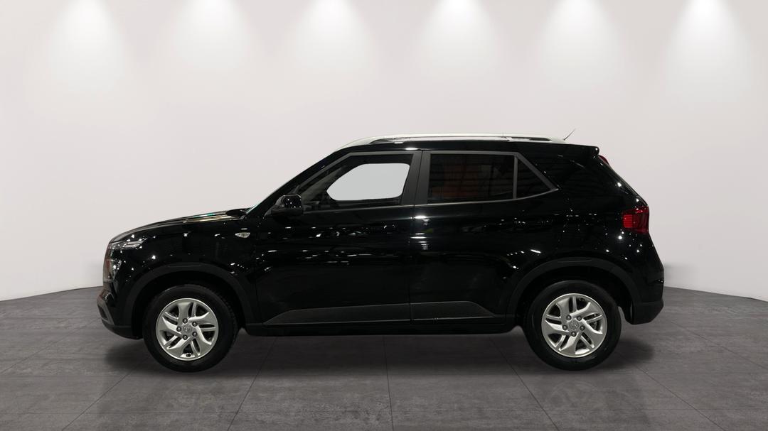 2021 Hyundai Venue Active, Automatic, 20760 km, Left Side View
