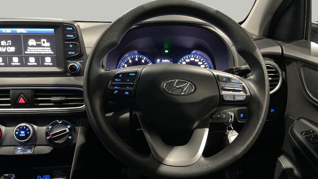 2018 Hyundai Kona Go (FWD), Automatic, 107543 km, Steering Wheel Close-up