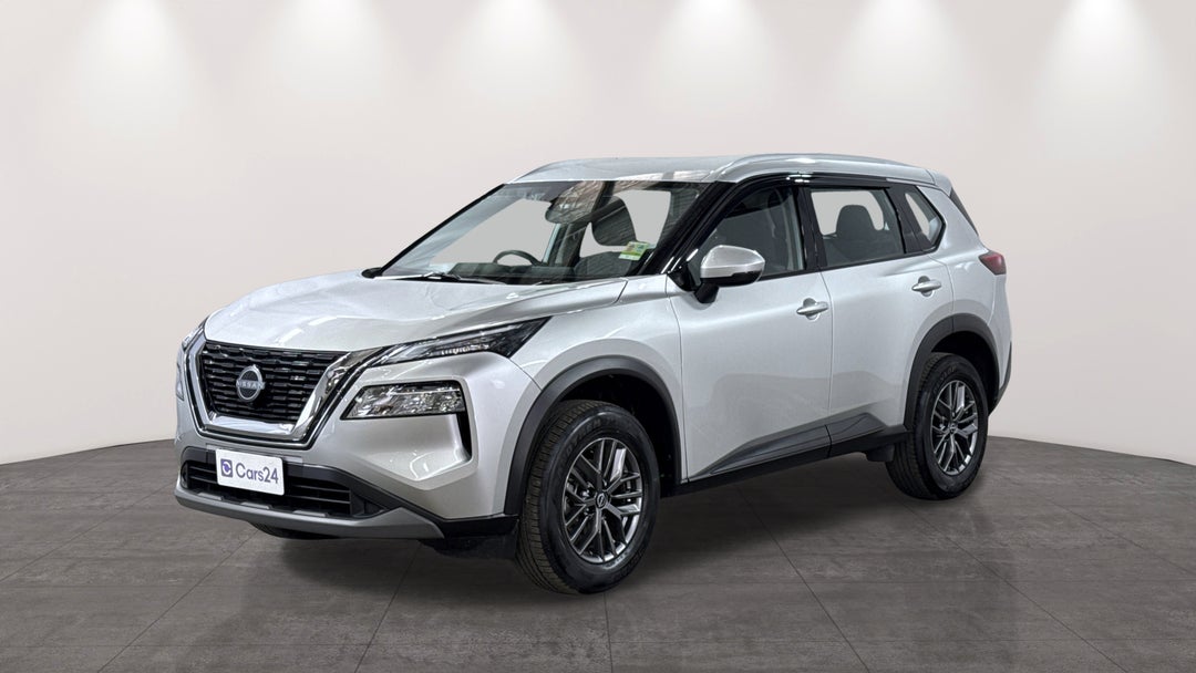 2025 Nissan X-trail St (2WD), Automatic, 23689 km, Left Front Diagonal (45- Degree) View