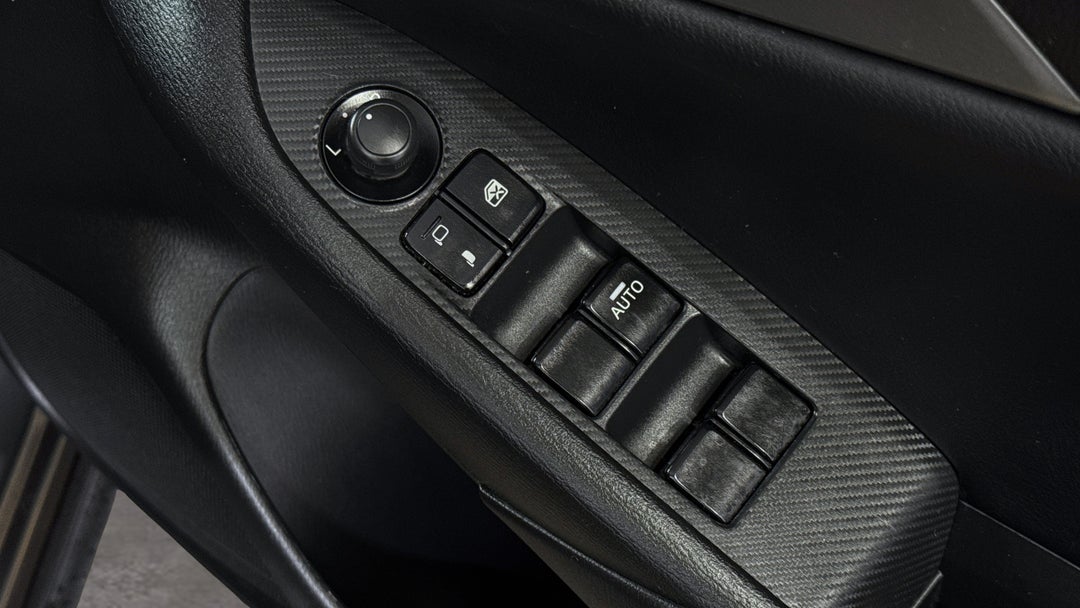 2020 Mazda CX-3 Maxx Sport (FWD), Automatic, 53279 km, Drivers Side Door Panel Controls