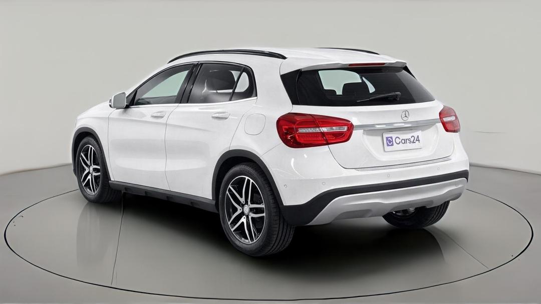 2016 Mercedes-benz GLA 180, Automatic, 90592 km, Left Back Diagonal (45- Degree) View