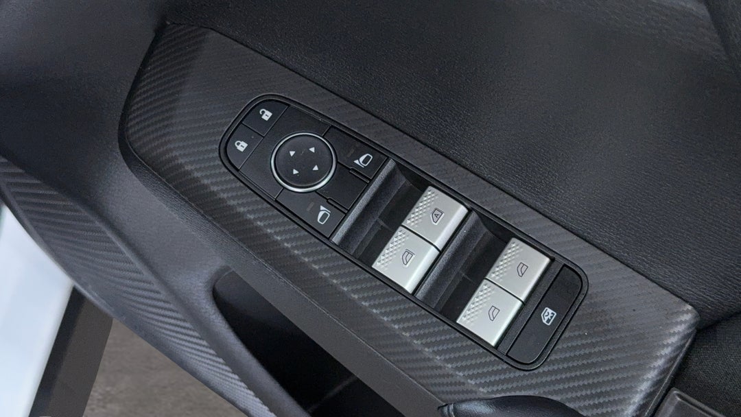 2024 Mitsubishi Outlander Es 5 Seat (2wd), Automatic, 53436 km, Drivers Side Door Panel Controls