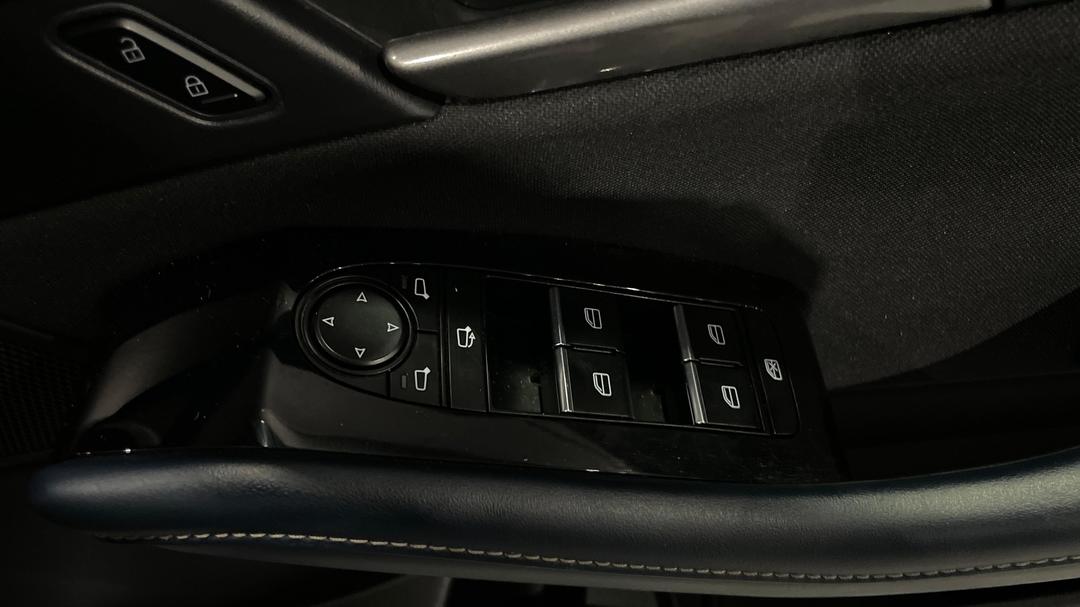 2024 Mazda CX-30 G20 Pure (FWD), Automatic, 51166 km, Drivers Side Door Panel Controls