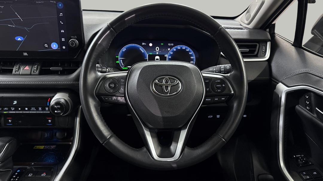 2022 Toyota RAV4 Cruiser (AWD) Hybrid, Automatic, 34669 km, Steering Wheel Close-up