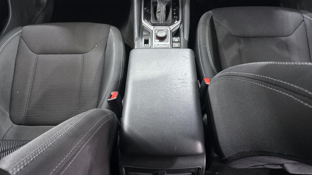 2024 Subaru Forester 2.5i (AWD), Automatic, 53825 km, Center Console