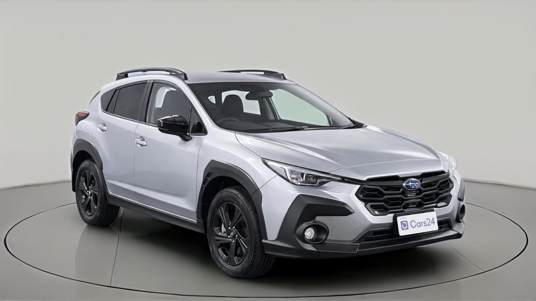 2025 Subaru Crosstrek AWD 2.0l, Automatic, 26700 km, Right Front Diagonal (45- Degree) View