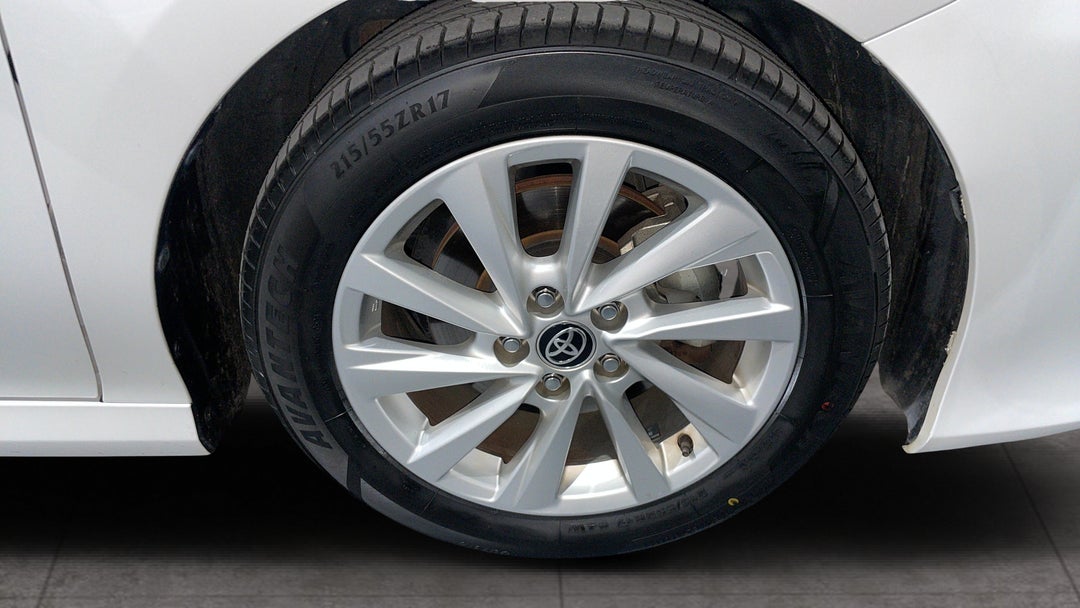 2023 Toyota Camry Ascent, Automatic, 43922 km, Right Front Wheel