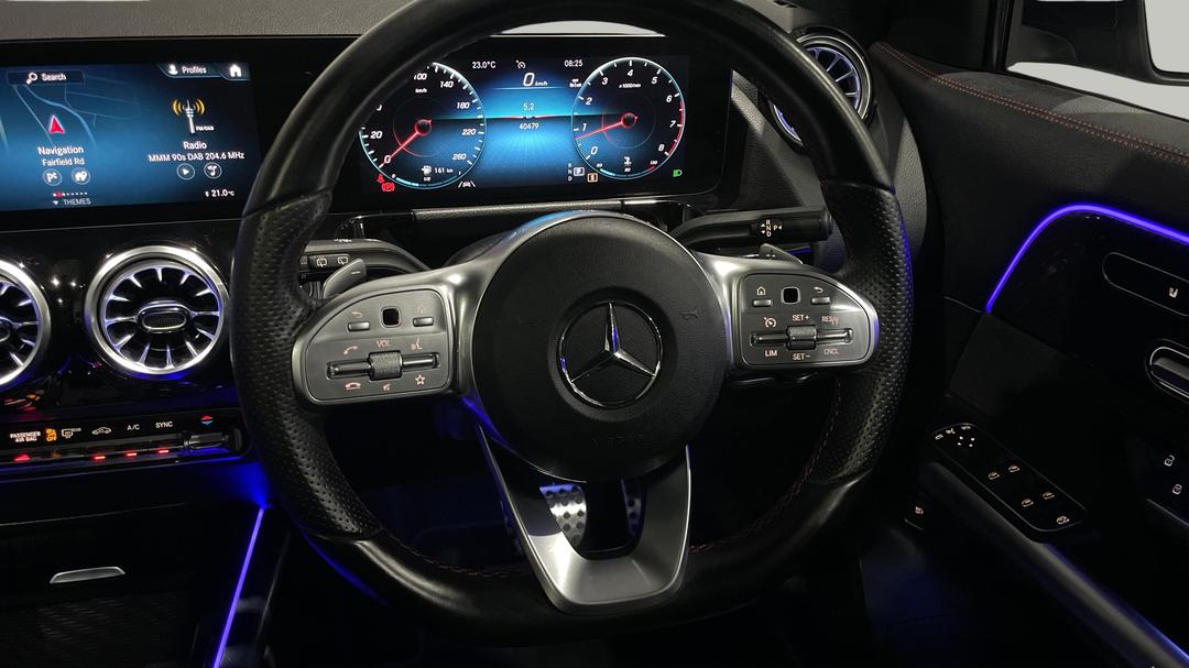 2023 Mercedes-benz GLA 250 4matic, Automatic, 40479 km, Steering Wheel Close-up