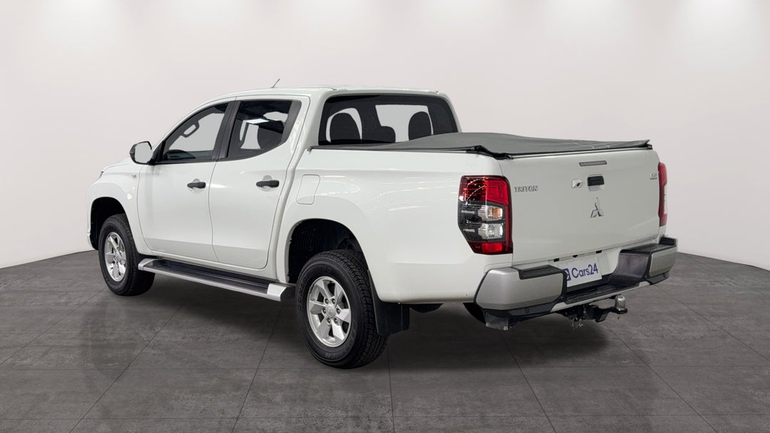 2019 Mitsubishi Triton Glx Plus (4x4), Automatic, 122087 km, Left Back Diagonal (45- Degree) View