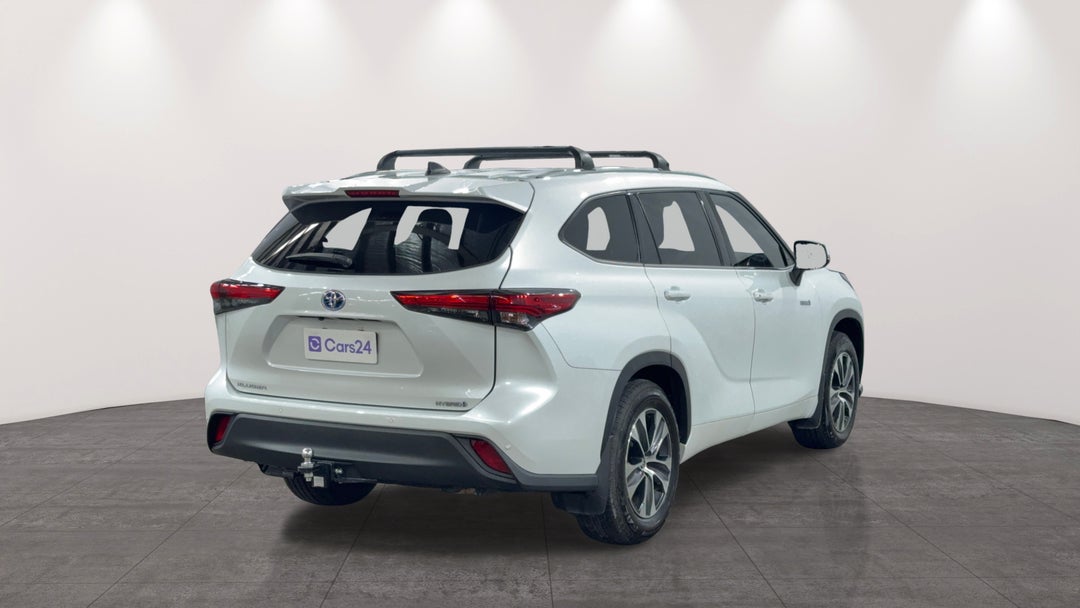 Right Back Diagonal (45- Degree) View