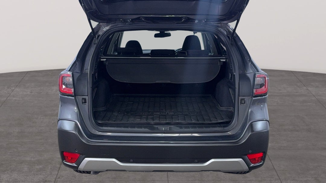 2021 Subaru Outback AWD, Automatic, 50948 km, Boot Inside View