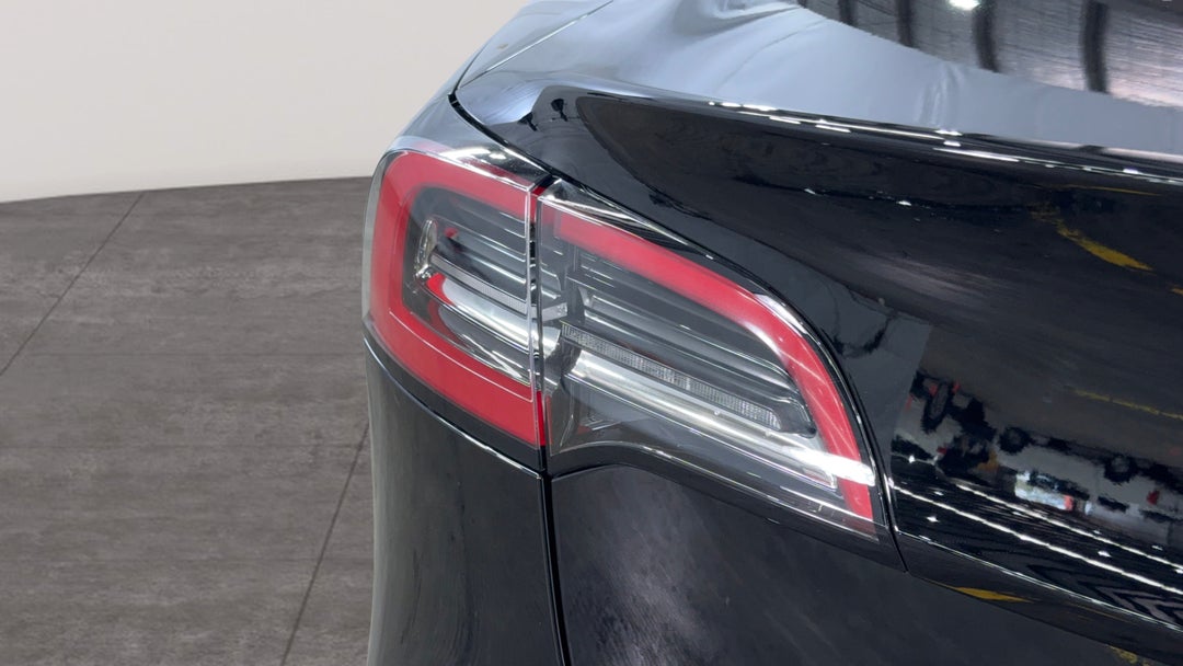 2023 Tesla Model 3 Long Range, Automatic, 9232 km, Badge (Boot Left Side)