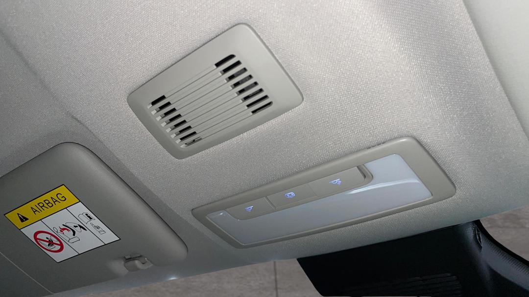 2022 MG Zst Excite, Automatic, 30065 km, On-Roof Controls/Sunglass holder