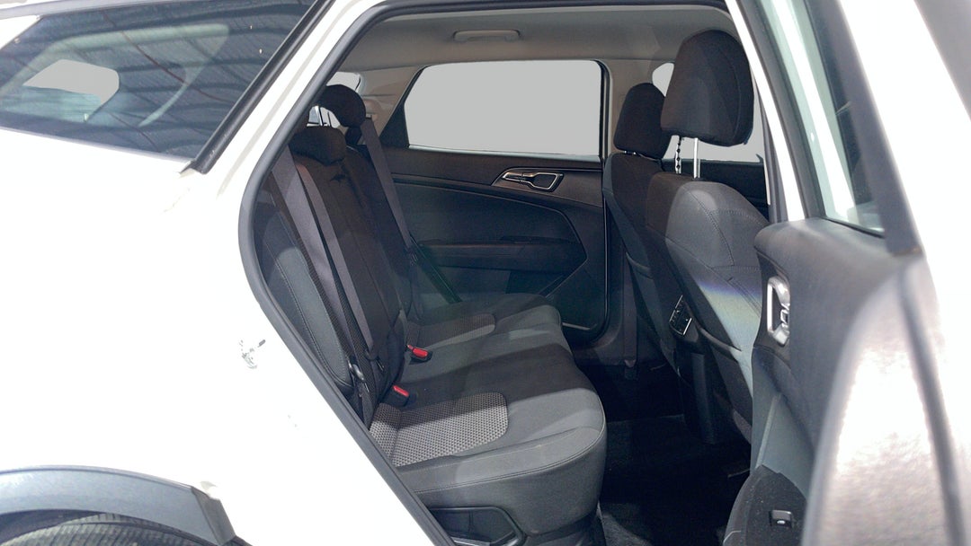 2024 Kia Sportage S (FWD), Automatic, 43588 km, Right Side Rear Door Cabin View