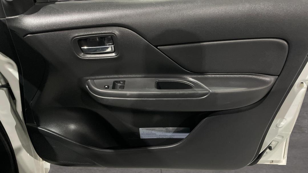 2021 Mitsubishi Triton Glx+ (4x4), Automatic, 65481 km, Speaker View