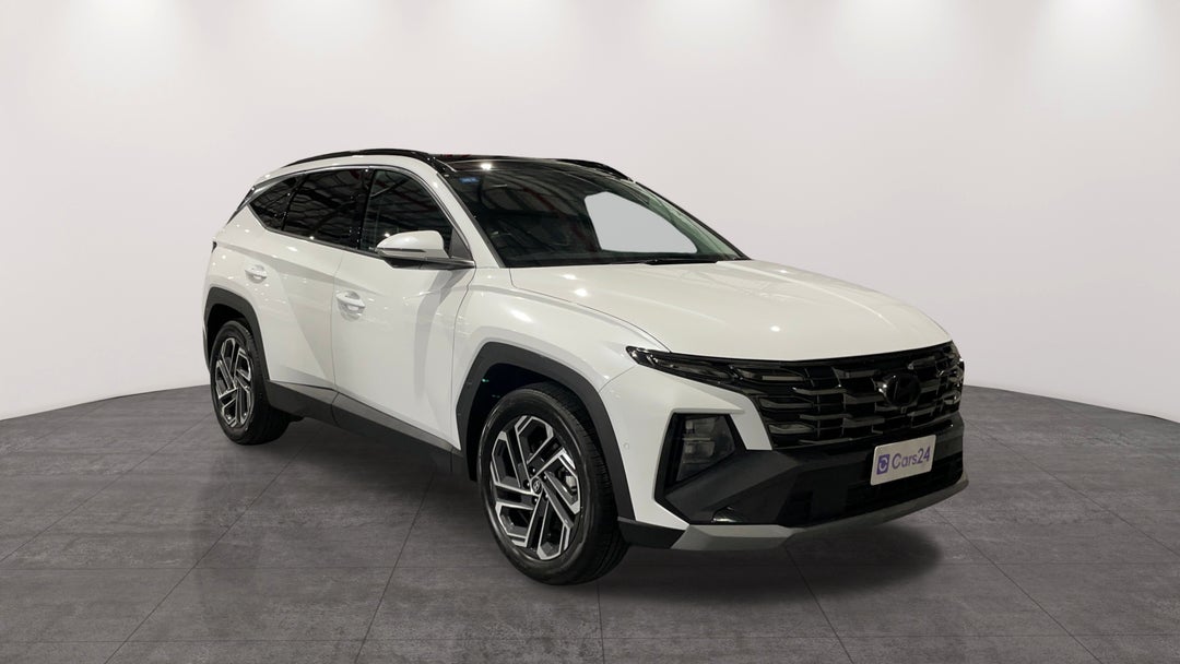 2025 Hyundai Tucson Premium Hybrid (AWD), Automatic, 10997 km, Right Front Diagonal (45- Degree) View