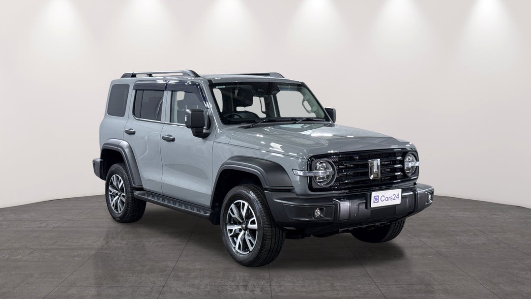 2025 GWM Tank 300 Ultra Diesel, Automatic, 3424 km, Right Front Diagonal (45- Degree) View