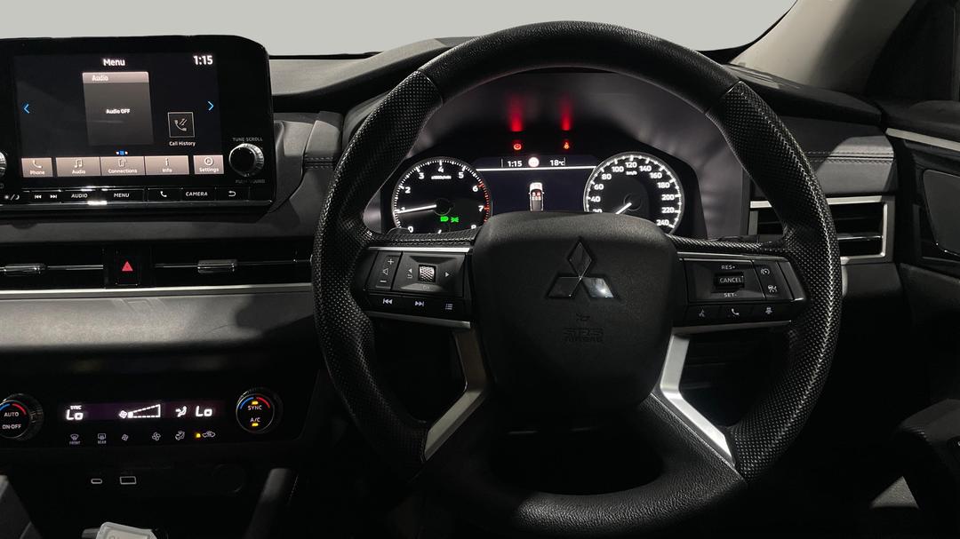 2024 Mitsubishi Outlander Es 5 Seat (2WD), Automatic, 56702 km, Steering Wheel Close-up