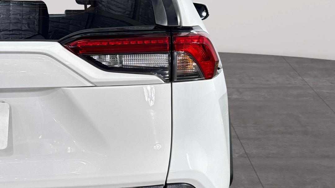 2020 Toyota RAV4 Gx (2WD), Automatic, 103503 km, Badge (Boot Right Side)