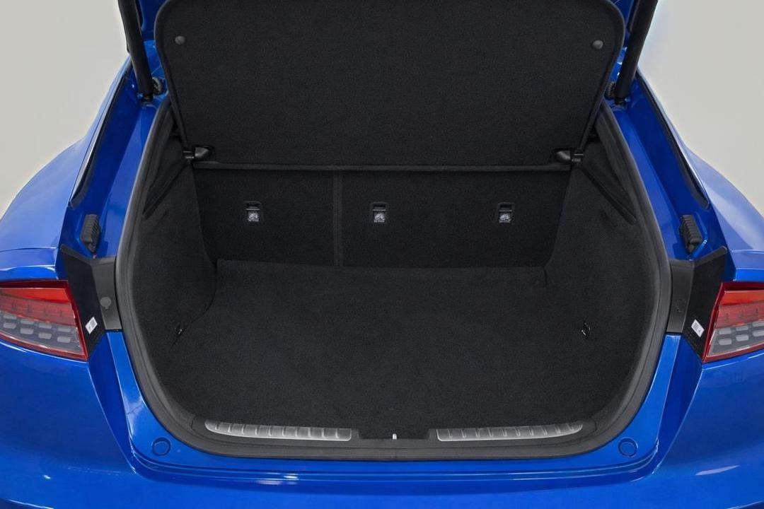 2021 Kia Stinger Gt (black Leather), Automatic, 45027 km, Boot Inside View