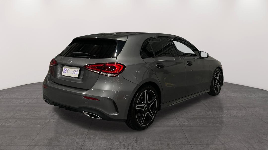2021 Mercedes-benz A180 A180, Automatic, 42526 km, Right Back Diagonal (45- Degree) View