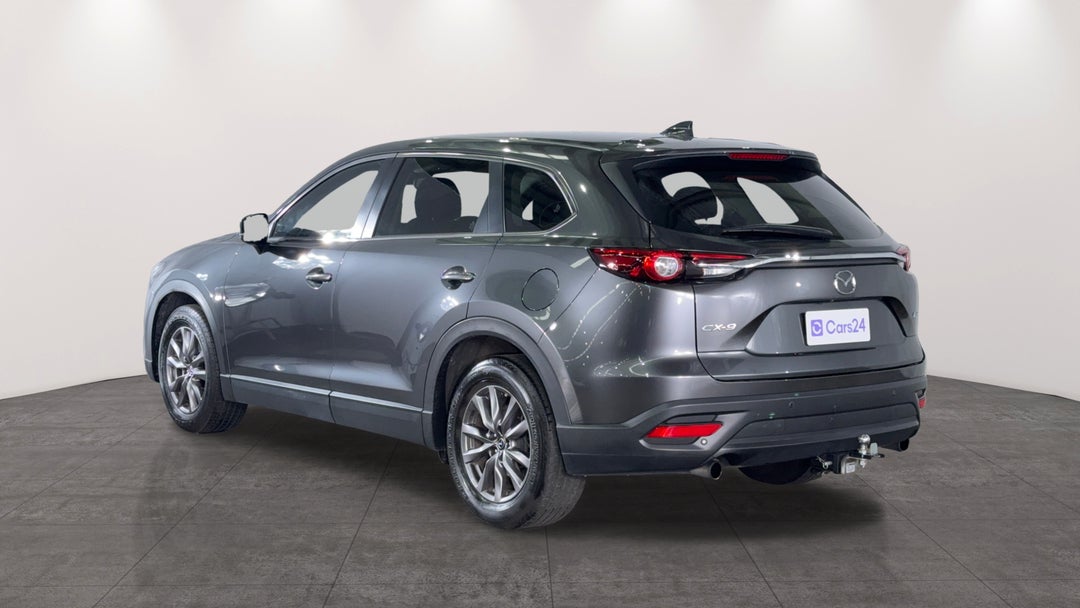 Left Back Diagonal (45- Degree) View