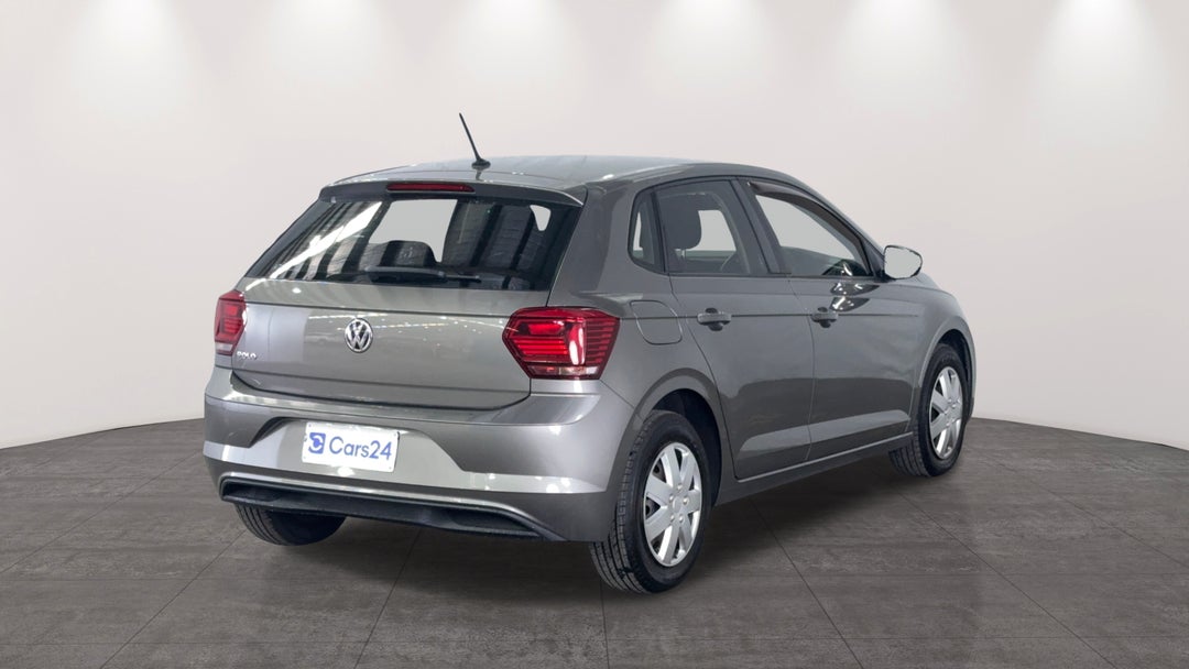 Right Back Diagonal (45- Degree) View