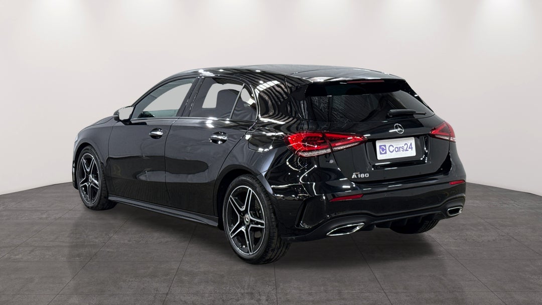 2022 Mercedes-benz A180 A180, Automatic, 18967 km, Left Back Diagonal (45- Degree) View