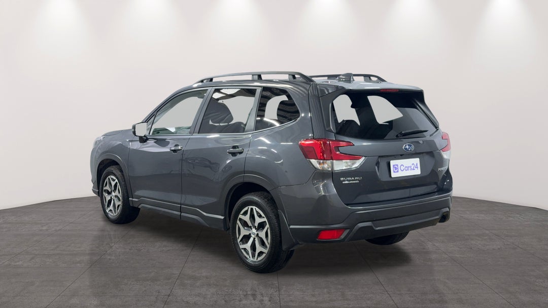 Left Back Diagonal (45- Degree) View