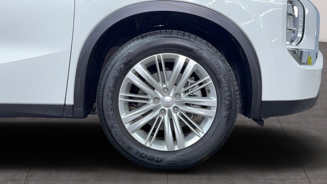 2023 Mitsubishi Outlander Es 5 Seat (2WD), Automatic, 55040 km, Right Front Wheel