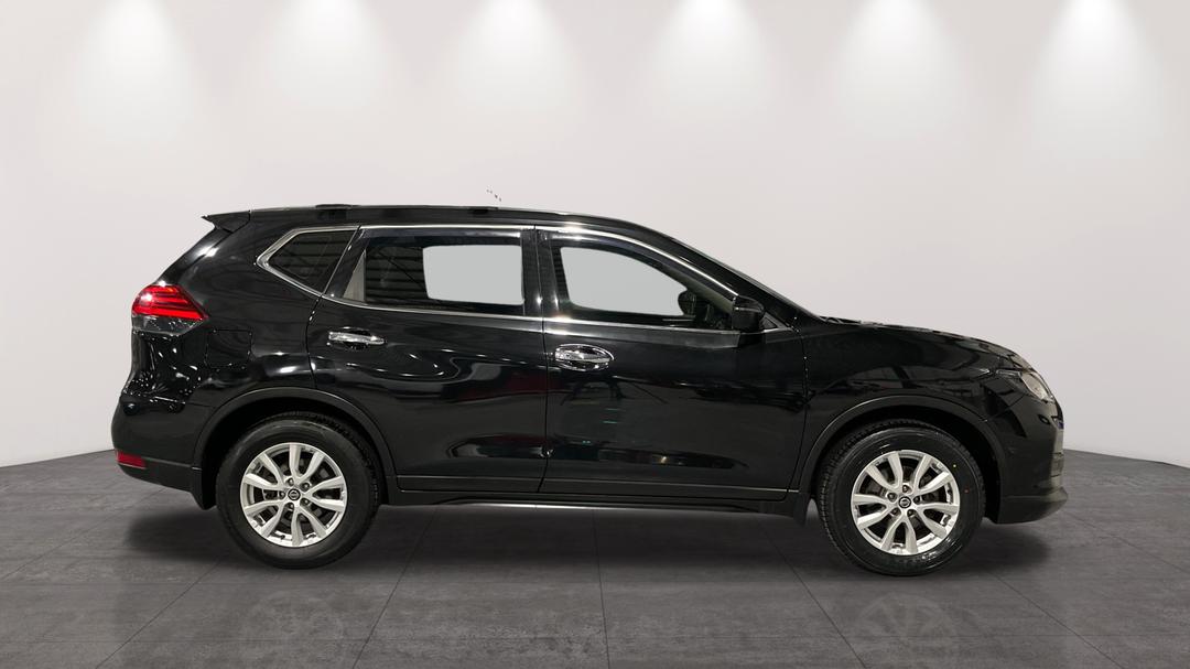 2017 Nissan X-trail St (4x4), Automatic, 132364 km, Right Side View
