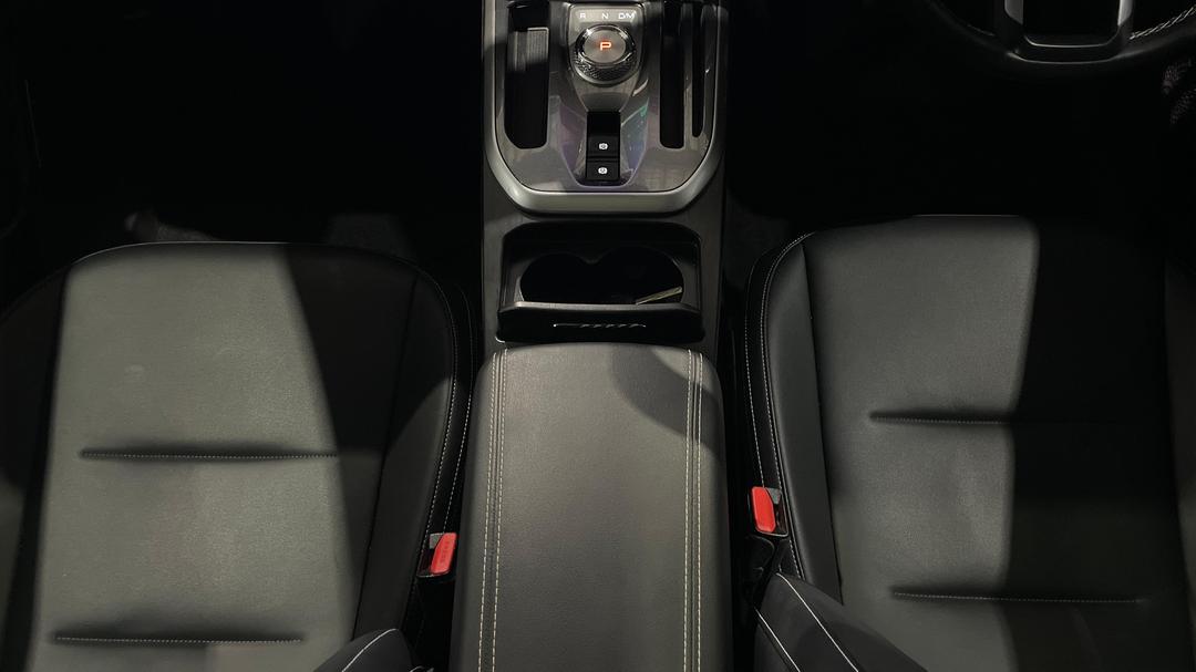 2022 GWM Haval Jolion Ultra, Automatic, 43231 km, Center Console