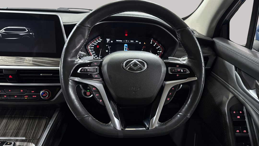 2020 LDV D90 Executive (4WD), Automatic, 104210 km, Steering Wheel Close-up