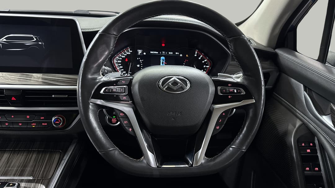 2020 LDV D90 Executive (4WD) D20, Automatic, 104210 km, Steering Wheel Close-up