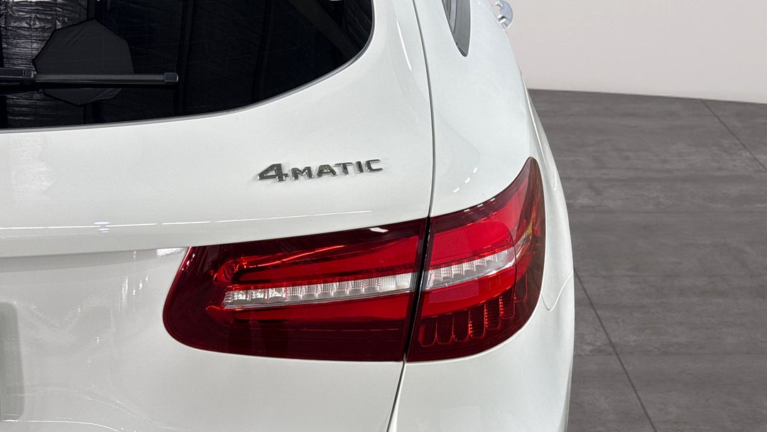 2019 Mercedes-benz GLC 250, Automatic, 66864 km, Badge (Boot Right Side)