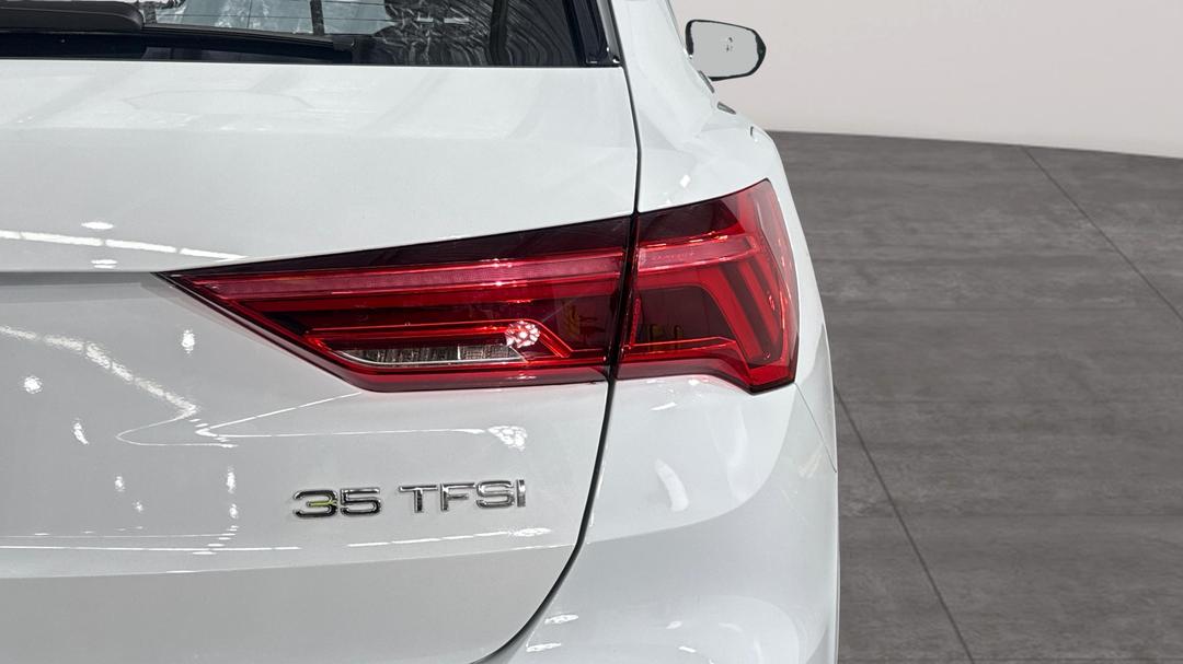 2020 Audi Q3 35 Tfsi, Automatic, 38440 km, Badge (Boot Right Side)
