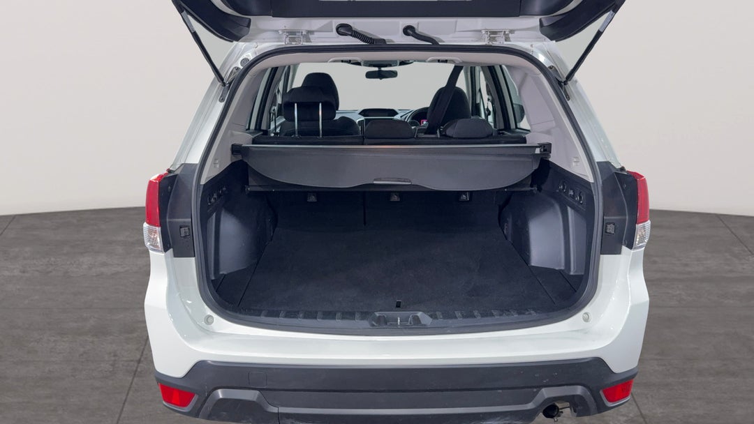 2024 Subaru Forester 2.5i (awd), Automatic, 31895 km, Boot Inside View