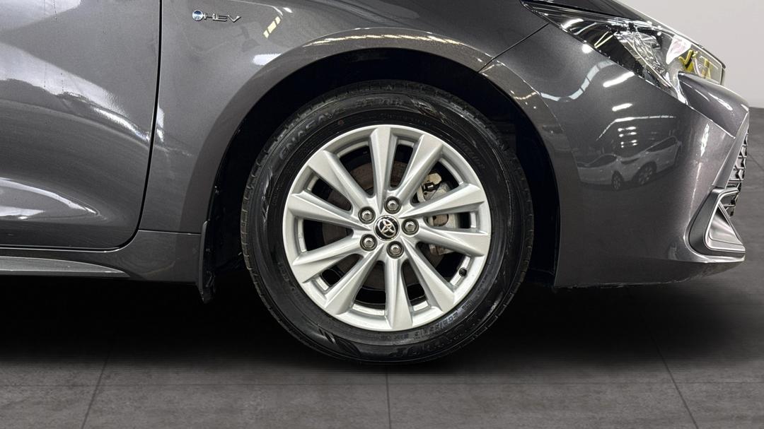 2024 Toyota Corolla Ascent Sport + Conv Pk Hybrid, Automatic, 25849 km, Right Front Wheel