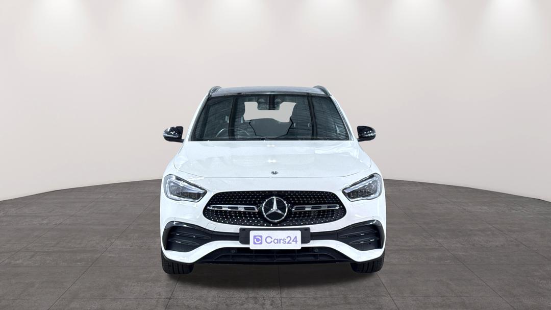 2020 Mercedes-benz GLA 200, Automatic, 72379 km, Front View