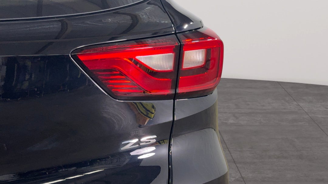 Badge (Boot Right Side)