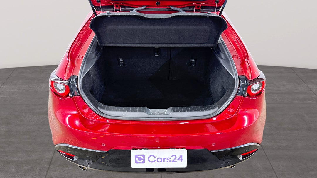 2022 Mazda Mazda3 G25 Astina, Automatic, 19978 km, Boot Inside View