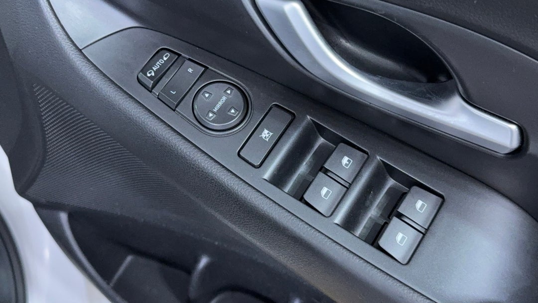 2019 Hyundai i30 Active, Automatic, 165648 km, Drivers Side Door Panel Controls
