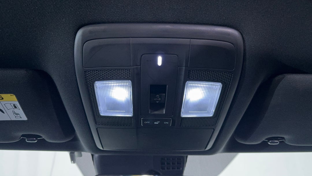 On-Roof Controls/Sunglass holder